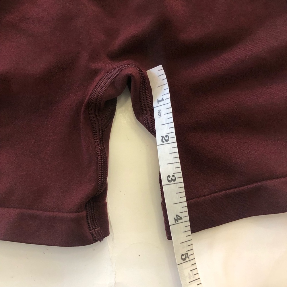 Alphalete Women's Amplify Seamless Scrunch Short Size S - Picture 14 of 14